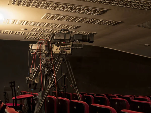 Fernsehübertragung der Veranstaltung aus dem Theater. — Stockfoto