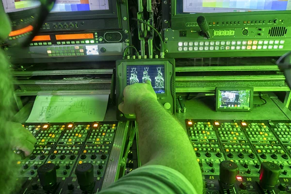 Televisieapparatuur in een televisieomroep Studio — Stockfoto