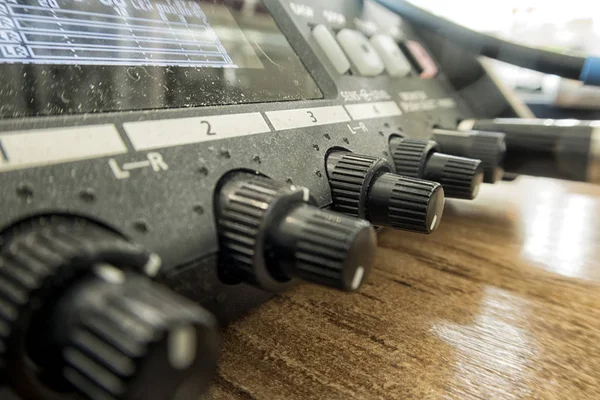 Console do diretor de gravação de som. Controlador de som. O comando do Director . — Fotografia de Stock