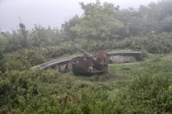 Velha Bateria Abandonada Vladivostok Rússia Marcos Vladivostok Objeto Militar — Fotografia de Stock