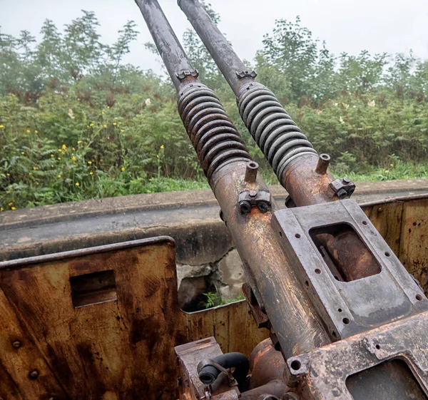 Régi Elhagyott Fegyver Akkumulátor Vladivosztokban Oroszországban Vladivostok Nevezetességei Katonai Tárgy — Stock Fotó