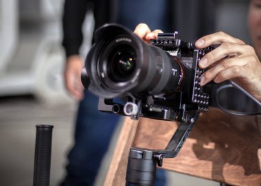 Film endüstrisi. Video kameranın ayrıntıları. Dijital Kamera ile Yayın ve Kayıt