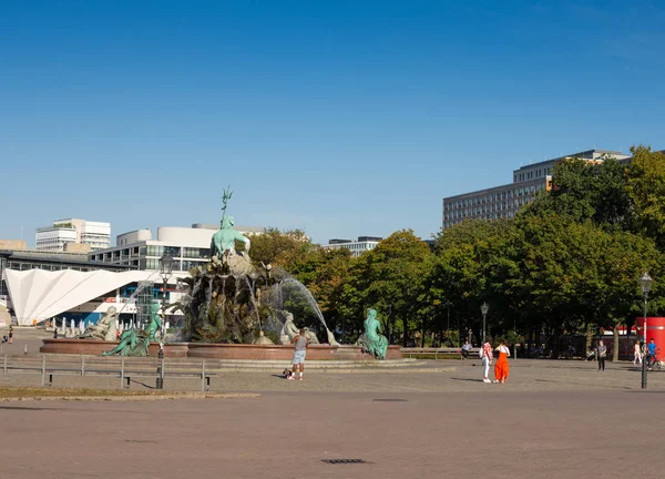 La Fontana del Nettuno a Berlino — Foto Stock