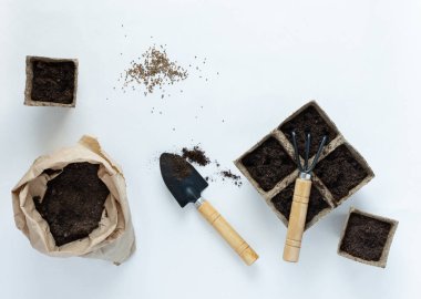 Fide ve tohumlar için çevre dostu tencere