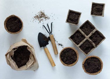 Fide ve tohumlar için çevre dostu tencere