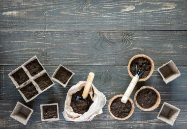 Tohumlar için çevre dostu tencereler