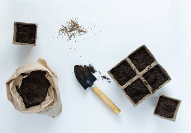 Fide ve tohumlar için çevre dostu tencere