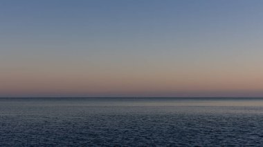 Denizde sakin rahat akşam