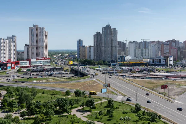 View to the park Pozniaky and the road to Boryspil — Stock Photo, Image