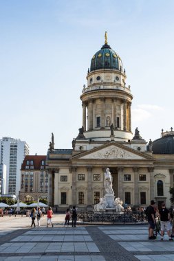 Berlin'deki Yeni Kilise