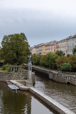 Lejyon Köprüsü'nden Vltava nehri panoraması