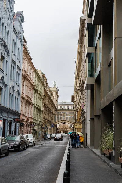 Quiet cozy autumn street of Prague — Stock Photo, Image