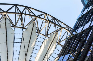 Berlin'deki Potsdamer Platz'daki Sony Merkezi