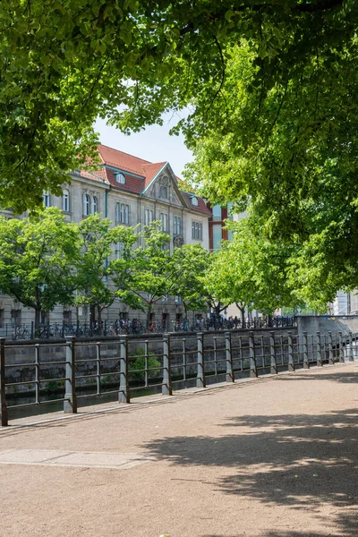 View of the river spree from the park Lustgarten — Stock Photo, Image