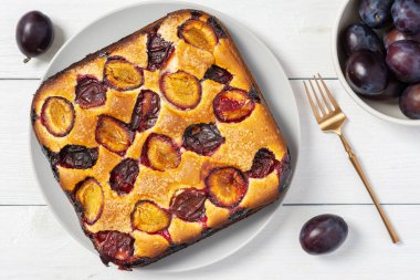 Lezzetli sulu erikli kek.