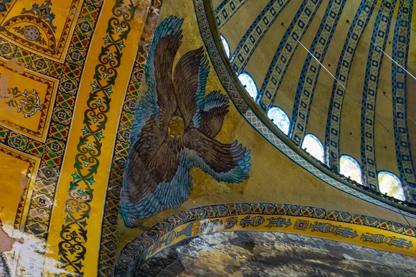 Starověká Hagia Sophia nebo Aya Sofya je nejvyšší památky Istanbulu. Vinobraní interiér Hagia Sophia — Stock fotografie