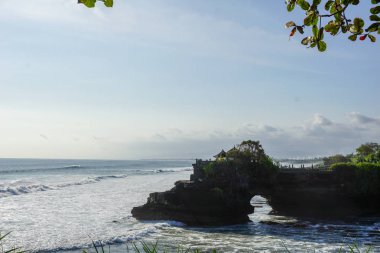 Bali Endonezya Tanah Lot Tapınağı - doğa ve mimari