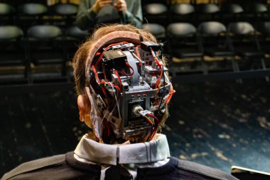 Cyborg, klon, robot android ve yapay adam kavramı