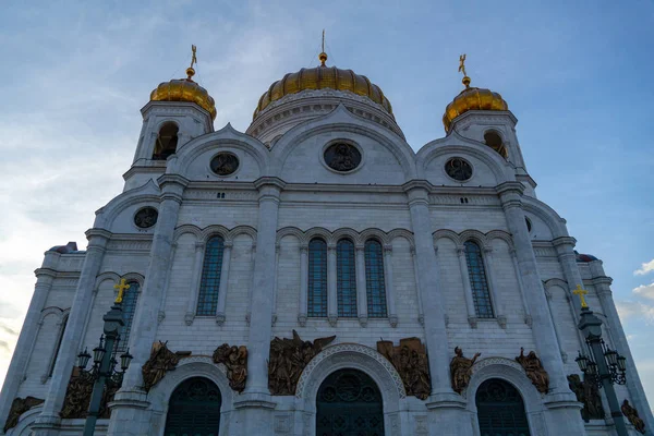 Moskva, Ryssland, 01 maj, 2019: Cathedral of Christ Frälsaren. Kristus Frälsarens katedral — Stockfoto