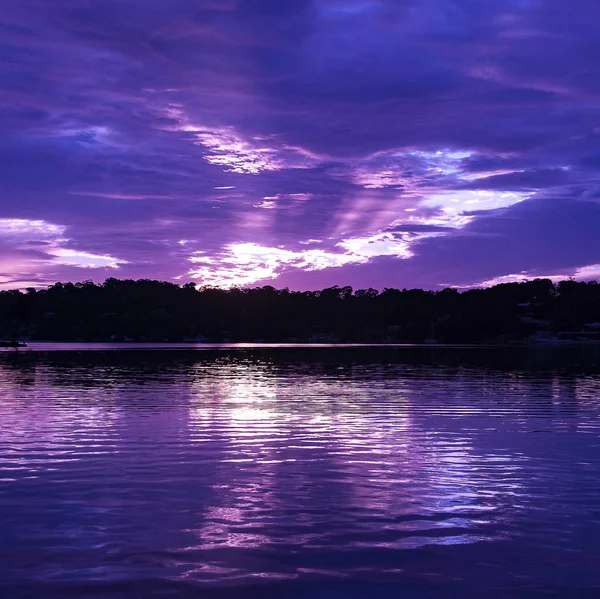 Inspirational Mauve Colored Cloudy Sunrise Seascape Sea Water Water Reflections — Stock Photo, Image