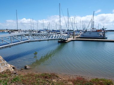 Gladstone Marina. Deniz sahnesi.