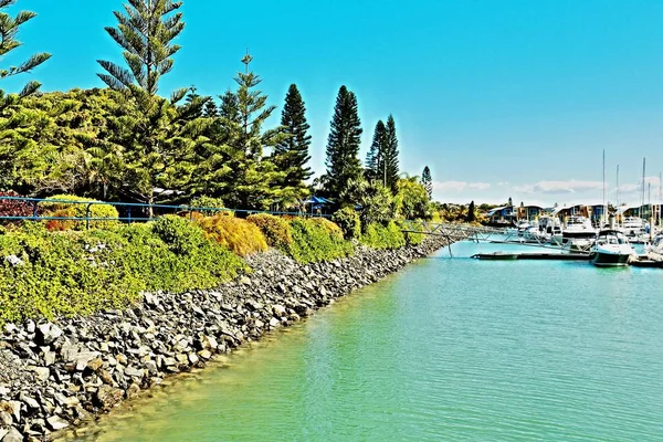 Marina Foreshore escena náutica. Bahía de Keppel — Foto de Stock