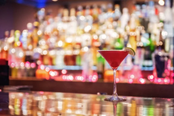 Martini kokteyl limon ile