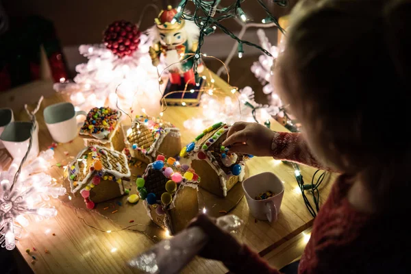 Çocuk dekorasyon gingerbread ev 