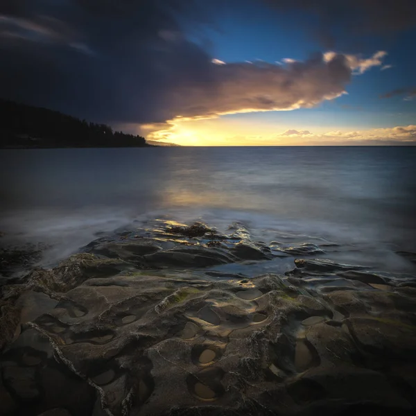 Прекрасное Время Захода Солнца Пляже Мурувик Названием Флатхольмен Norway Trondheimsfjorden — стоковое фото