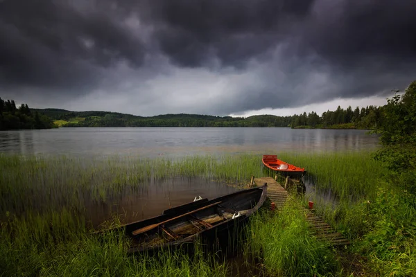 Tekneler Küçük Bay Jonsvatnet Gölü Norveç Yaz Saati — Stok fotoğraf