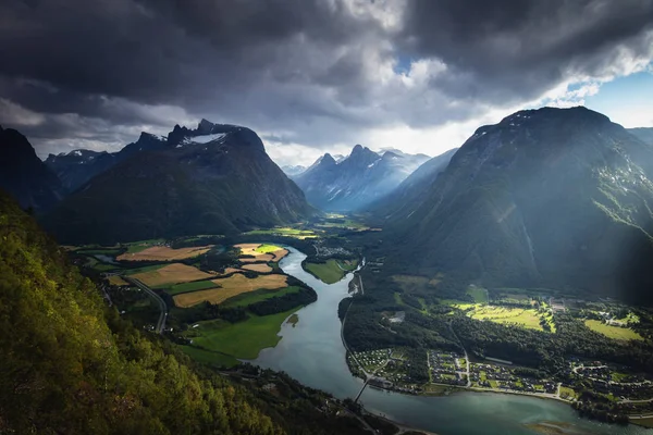 Uitzicht Vanaf Romsdalstrappa Naar Romsdalen Vallei Zomer Noorwegen — Stockfoto