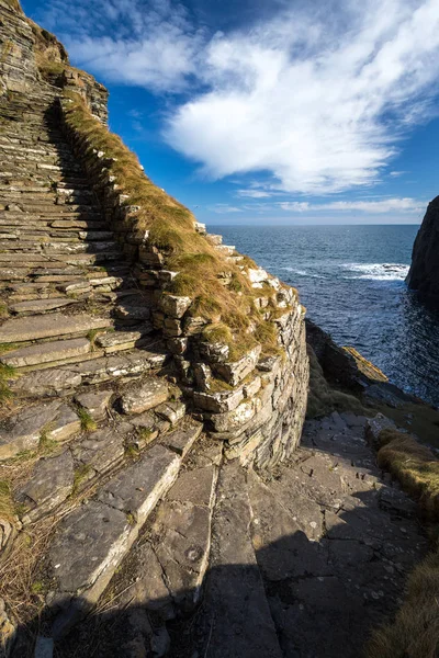 Whaligoe Steps Steep Stony Stairs Leads All Way Small Beach — Stock Photo, Image