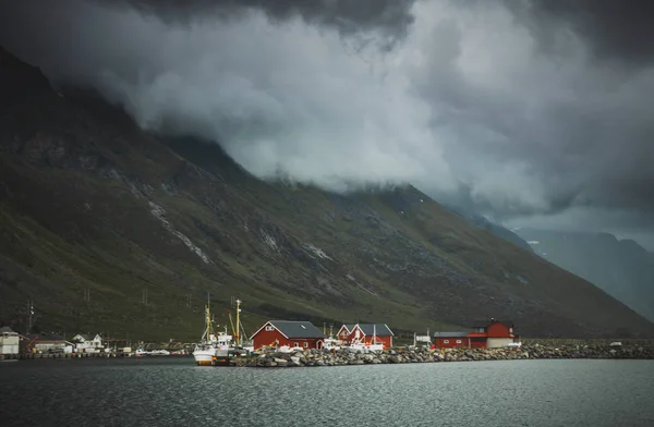 Bellissime Isole Lofoten Case Rosse Tradizionali Chiamate Rorbu Estate Norvegese — Foto Stock