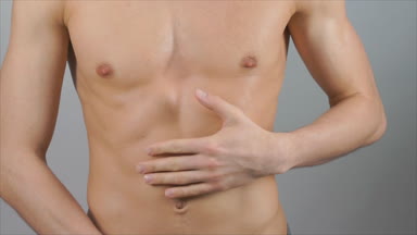 Yakışıklı adam. vücut bakımı. Erkek güzelliği.