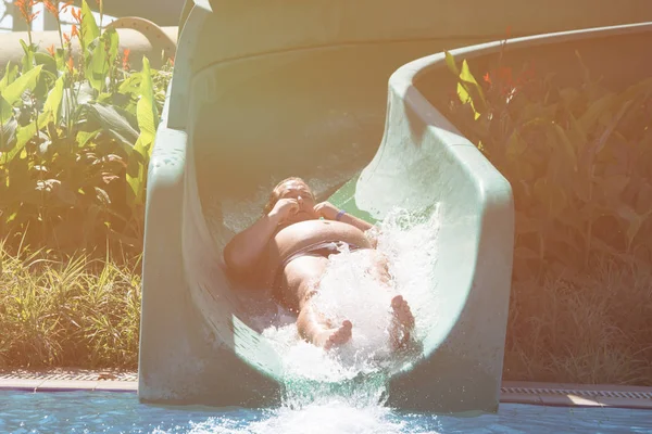 Homme Gras Drôle Dans Aquapark — Photo