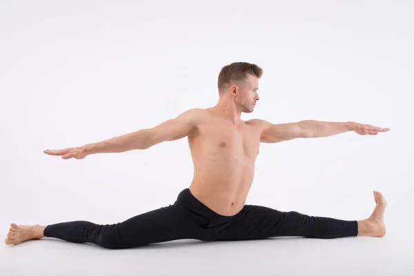 Giovane Bell Uomo Esercizi Allenamento Relax Uno Stile Vita Sano — Foto Stock