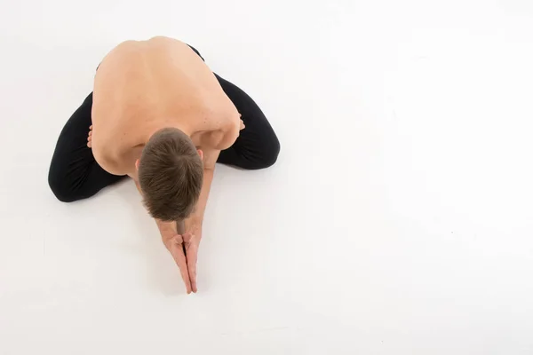 Joven Hombre Guapo Yoga Entrenamiento Relajación Estilo Vida Saludable —  Fotos de Stock