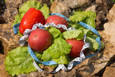 Spor ve diyet. Sebze ve taze su. Sağlıklı beslenme