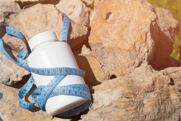 Spor ve beslenme. Diyet ve sağlıklı bir yaşam tarzı. Kilo kaybı