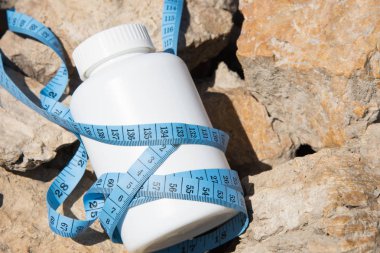 Spor ve beslenme. Diyet ve sağlıklı bir yaşam tarzı. Kilo kaybı