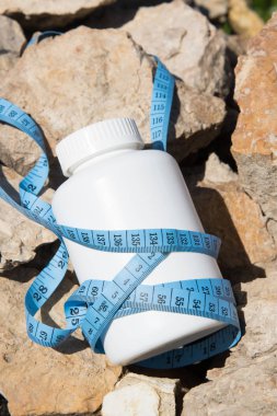 Spor ve beslenme. Diyet ve sağlıklı bir yaşam tarzı. Kilo kaybı