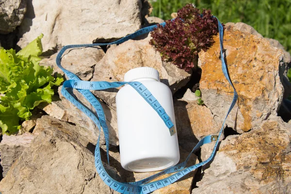 Spor ve beslenme. Diyet ve sağlıklı bir yaşam tarzı. Kilo kaybı