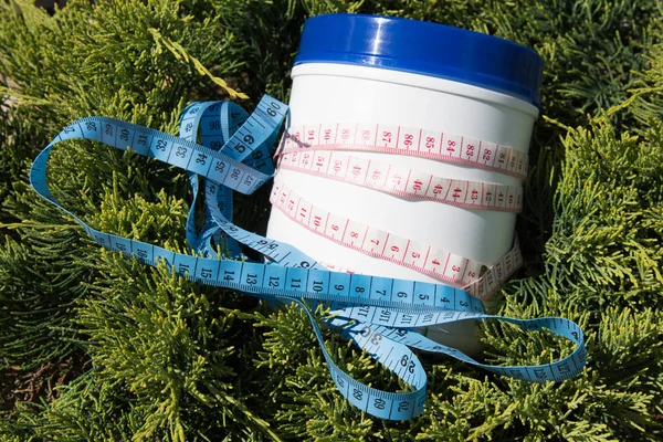 Spor ve beslenme. Diyet ve sağlıklı bir yaşam tarzı. Kilo kaybı