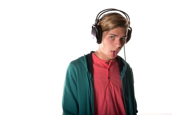 Hörlurar Ung Attraktiv Kille Lyssnar Musik — Stockfoto