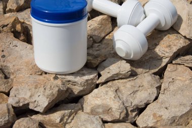 Spor ve sağlıklı bir yaşam tarzı. Halter. Güçlü bir adam için.