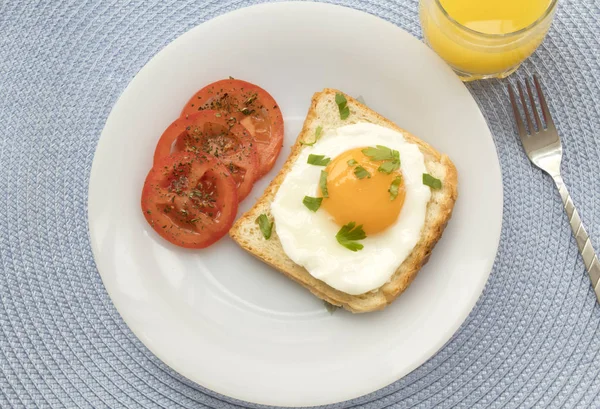 kızarmış ekmek kızarmış yumurta ile Kahvaltı.