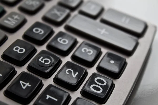 Düğmesini hesap makinesi, hesap makinesi tablo üzerinde kapatın