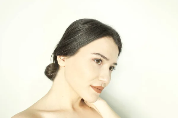 güzel kadın yüz - up close