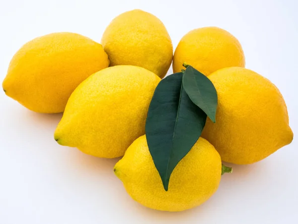 Lemons on te white background — Stock Photo, Image