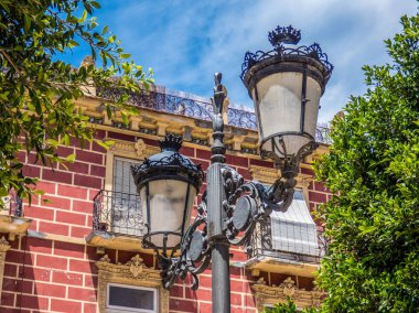 Cartagena eski bina ve sokak lambası, İspanya.